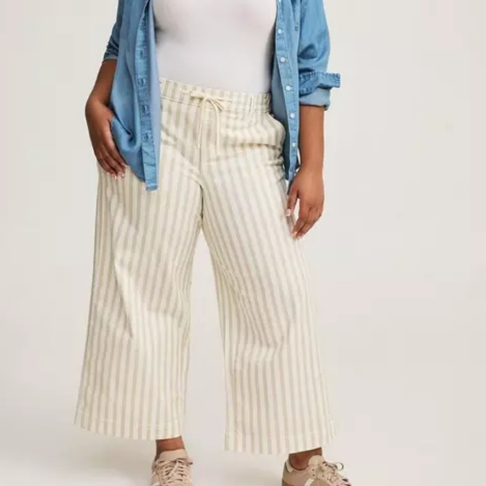 torrid Cream and Tan Striped Cropped Wide-Leg Pants